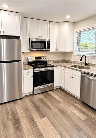 2 bed, 1.0 bath, 575 sqft, $1,400 — Photo 2