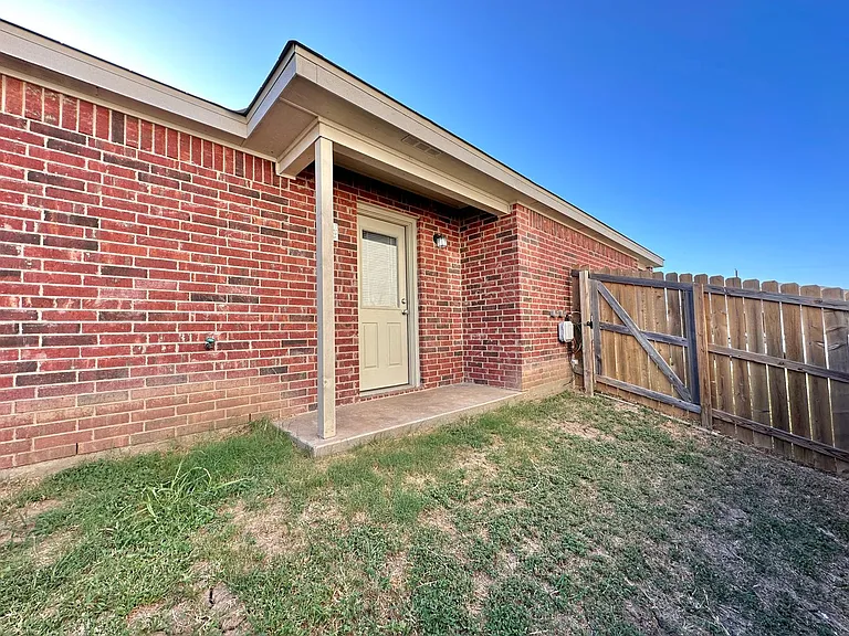 5708 Rustler Dr — Photo 29