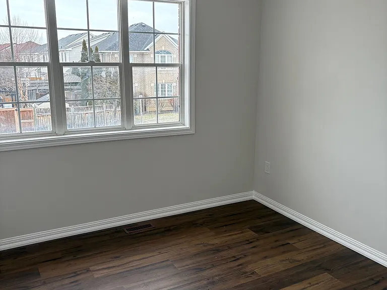 440 Bundy Dr — Photo 11