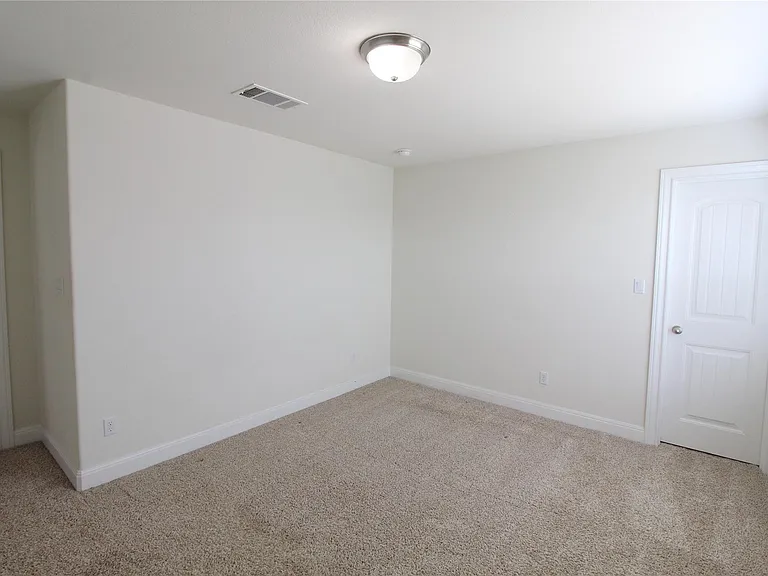 5800 Viejo Dr — Photo 30