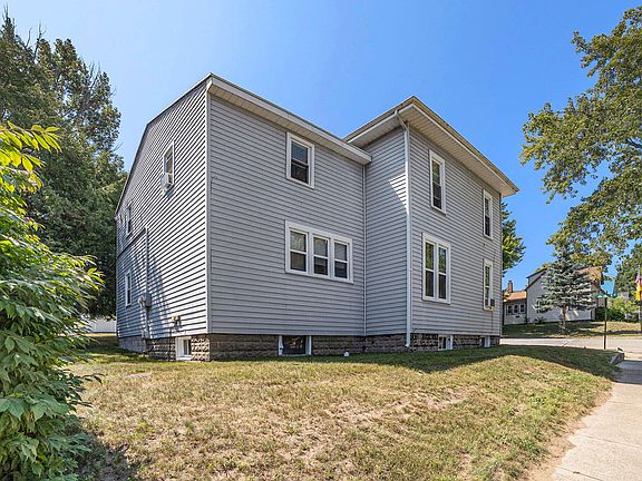 2nd image of 602 5th St