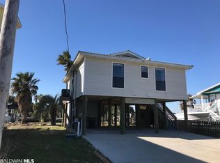 685 Cherokee Rd, Gulf Shores, AL 36542