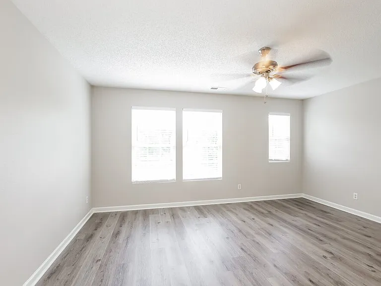 4488 Norfleet St — Photo 11