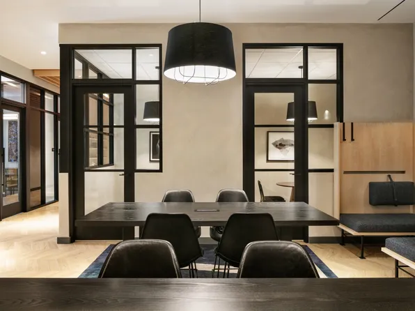 54 Crown Street image 24 of 44