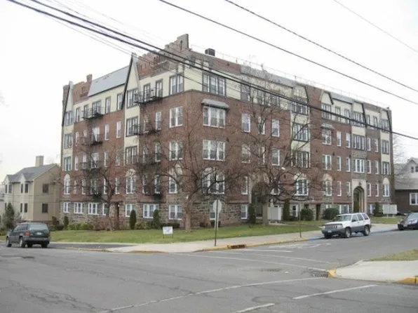 411 Highland Ave APT Bn, Palisades Park, NJ 07650
