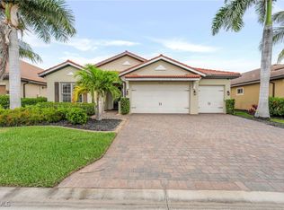 8720 Westwood Oaks Pl, Fort Myers, FL 33908
