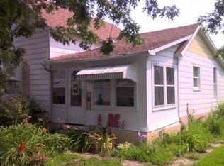 215 S Maple St, Plainview, NE 68769