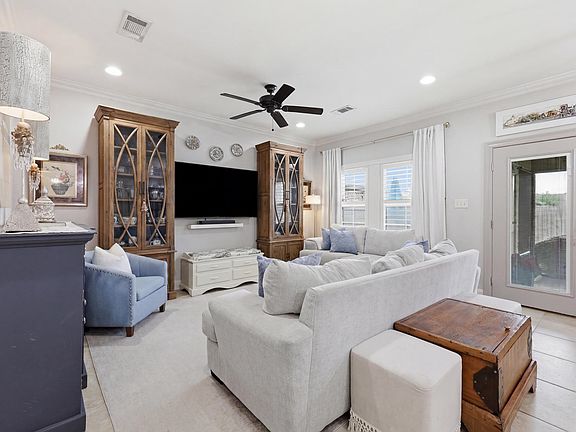 3rd image of 144 Juliana Way