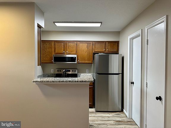 5th image of 5137 Mallards Landing Dr