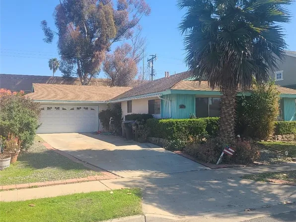 952 Cheyenne St, Costa Mesa, CA 92626