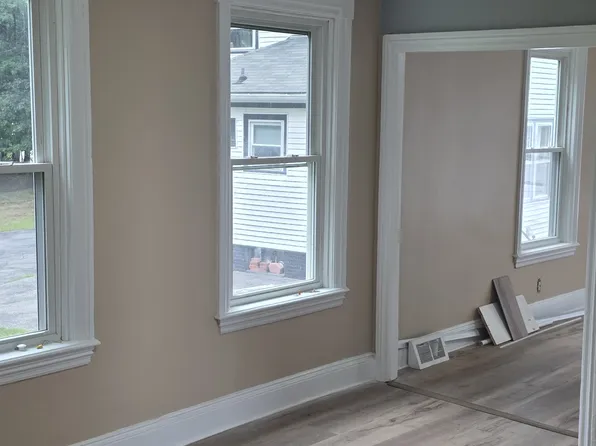 938 Smithfield Ave #1, Lincoln, RI 02865