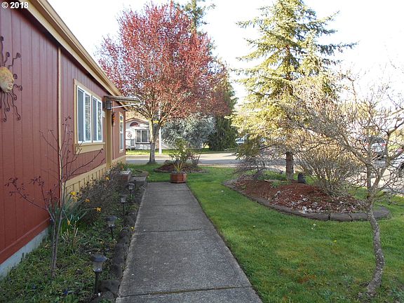 2nd image of 1825 NE 82nd St
