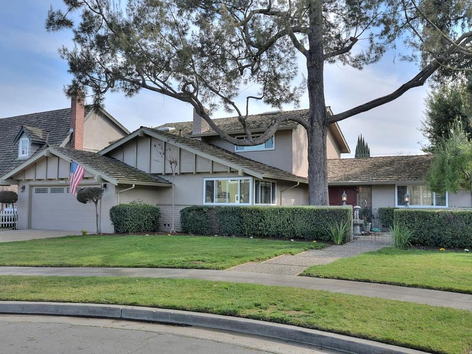 1st image of 1666 W Creek Dr