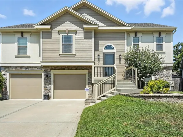 12503 Charlotte St, Kansas City, MO 64146