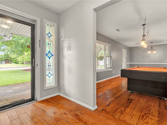 4th image of 207 Angela St
