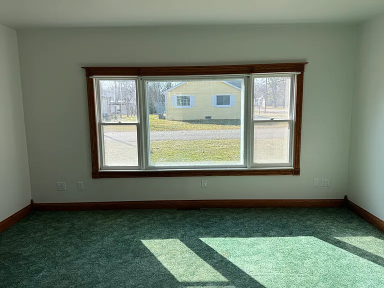 238 Pleasant St — Photo 13