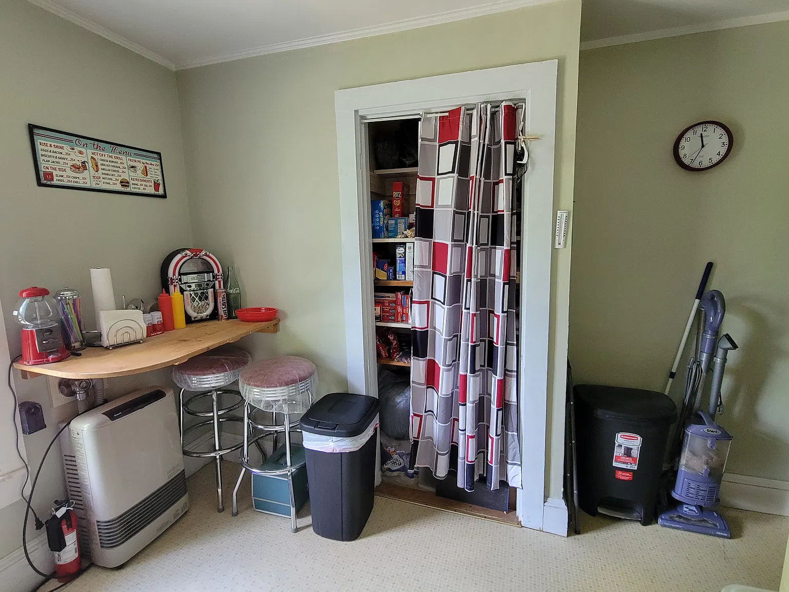 2 bed, 1100 sqft, $1,650 — Photo 4