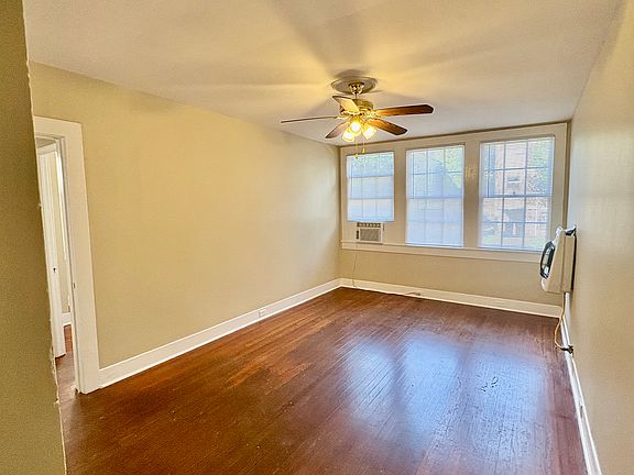 3rd image of 1905 S Carrollton Ave APT E