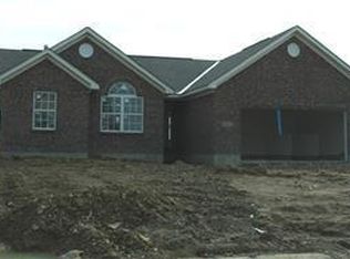 8082 Misty Shore Dr, West Chester, OH 45011