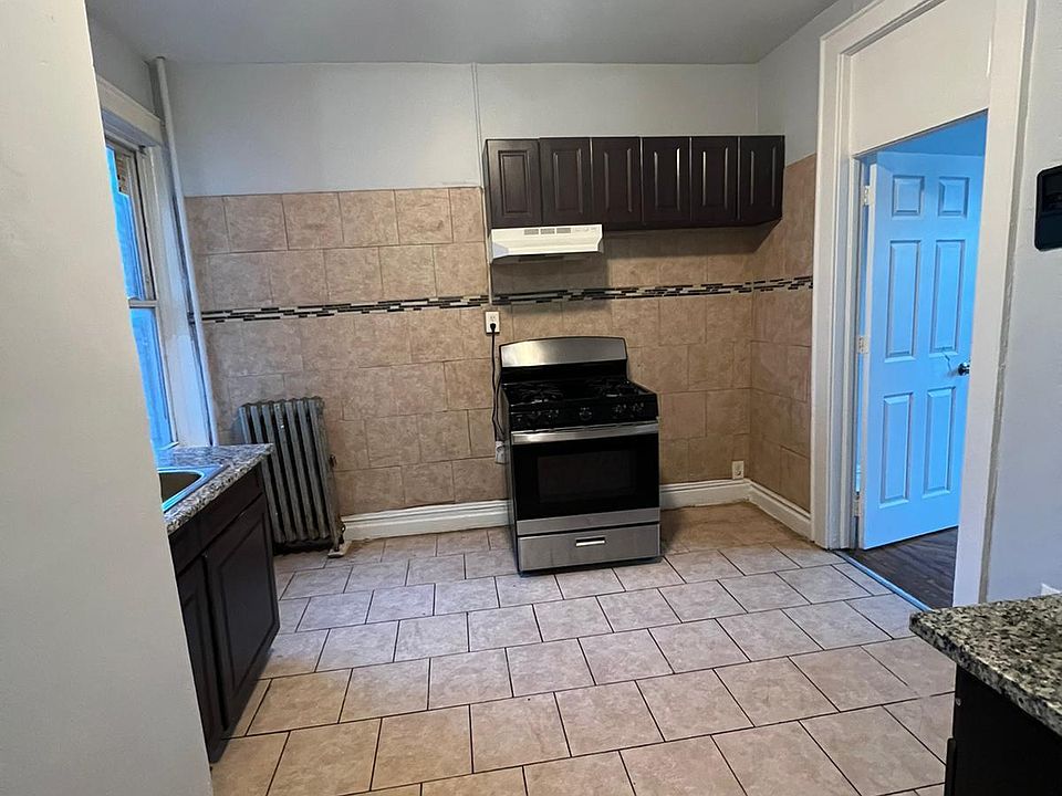 1st image of 96 Hillcrest Ter APT 7