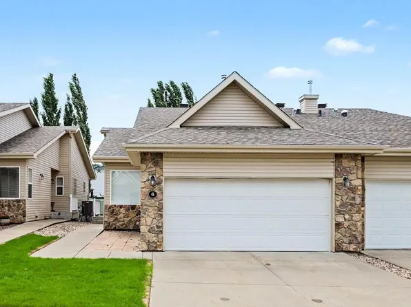 2031 Brennan Cres NW #6, Edmonton, AB T5T 0W3
