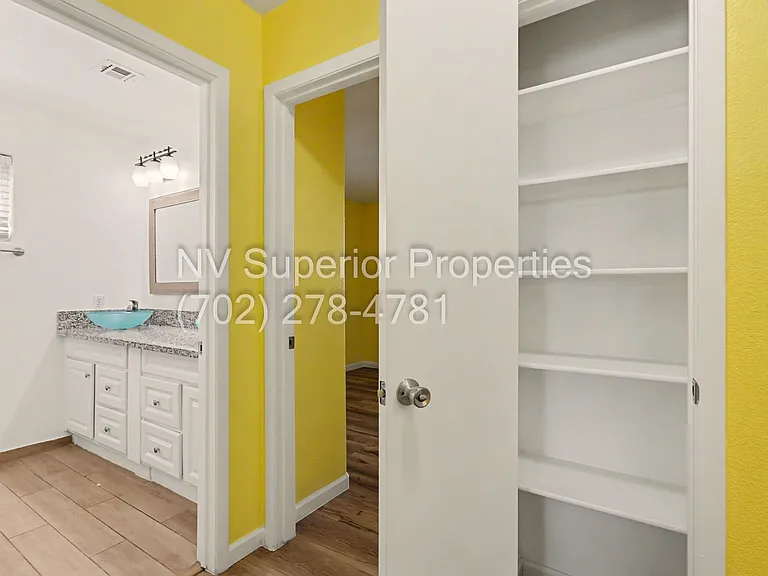 7929 Dana Maple Ct — Photo 49
