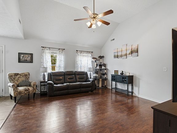 4th image of 2045 Barretts Ridge Dr