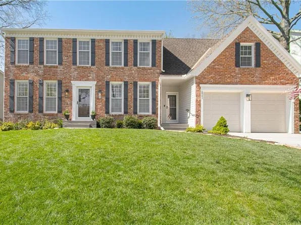 4941 W 129th Ter, Leawood, KS 66209