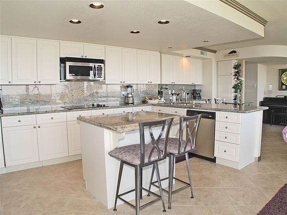 4th image of 3111 Bel Air Dr Unit 20D