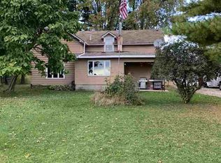 5382 Zoar Rd, Pickett, WI 54964