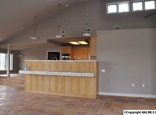 889 Parches Cove Rd, Union Grove, AL 35175