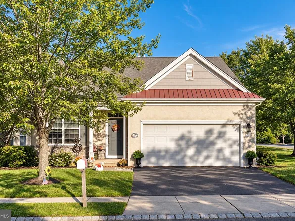 2 Mayport Ln, Barnegat, NJ 08005