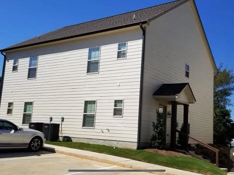 1201 Ivy Rd — Photo 10