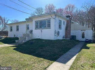 114 S King St, Magnolia, NJ 08049