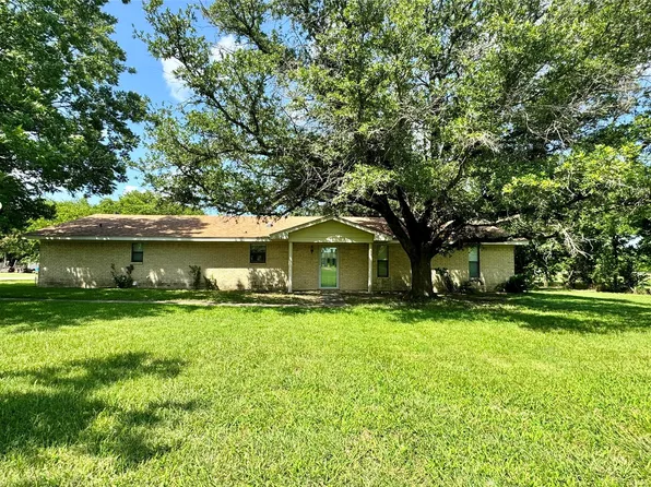 2078 Griffith Rd, Terrell, TX 75160