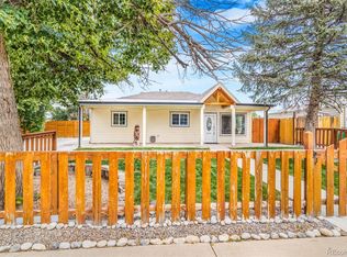 884 Vaughn St, Aurora, CO 80011
