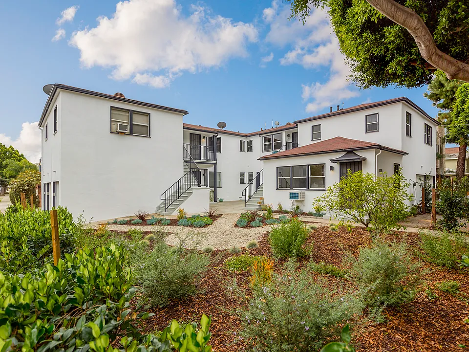 2728 Arizona Ave #5