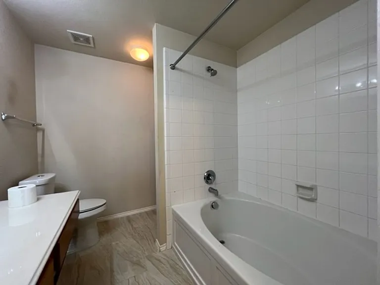 712 Linden Ave — Photo 8