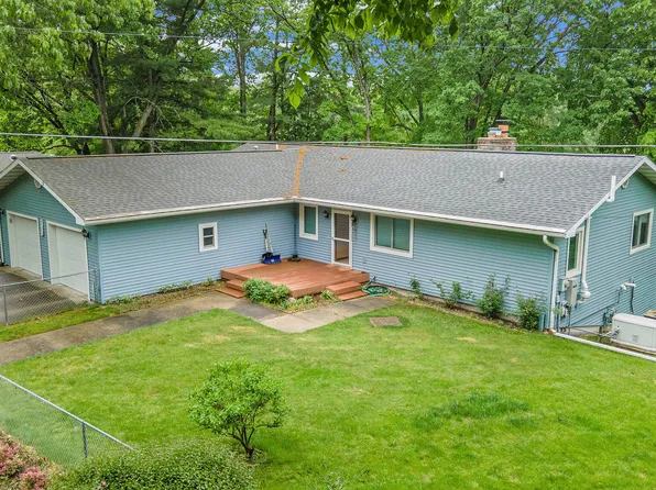 1100 Vining Rd, Greenville, MI 48838