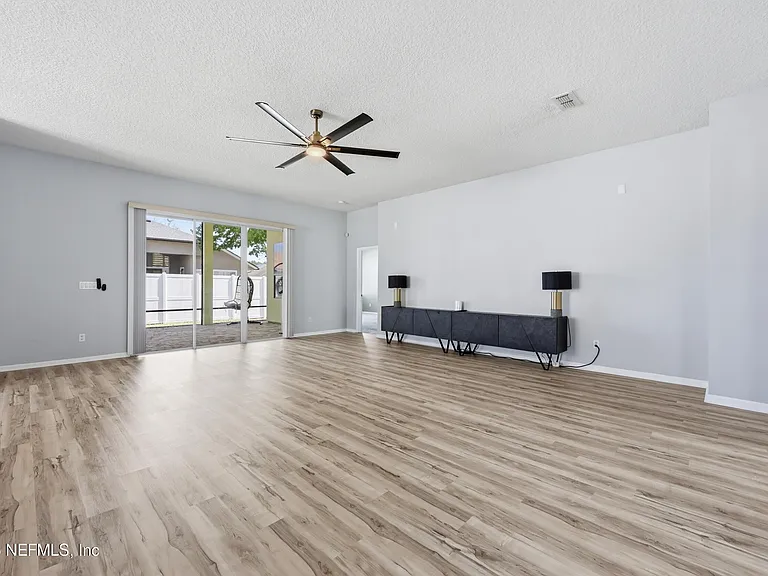 14447 Cherry Lake Dr W — Photo 3