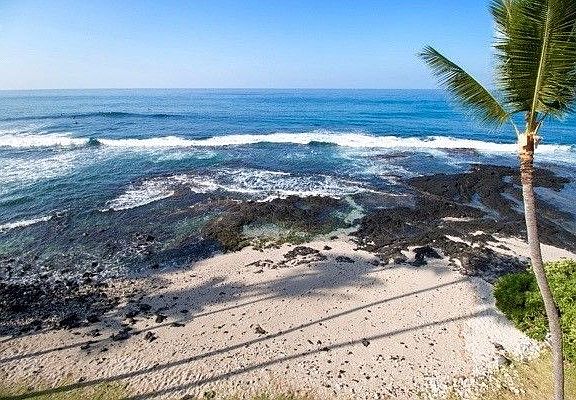 2nd image of 76-6246 Alii Dr #412