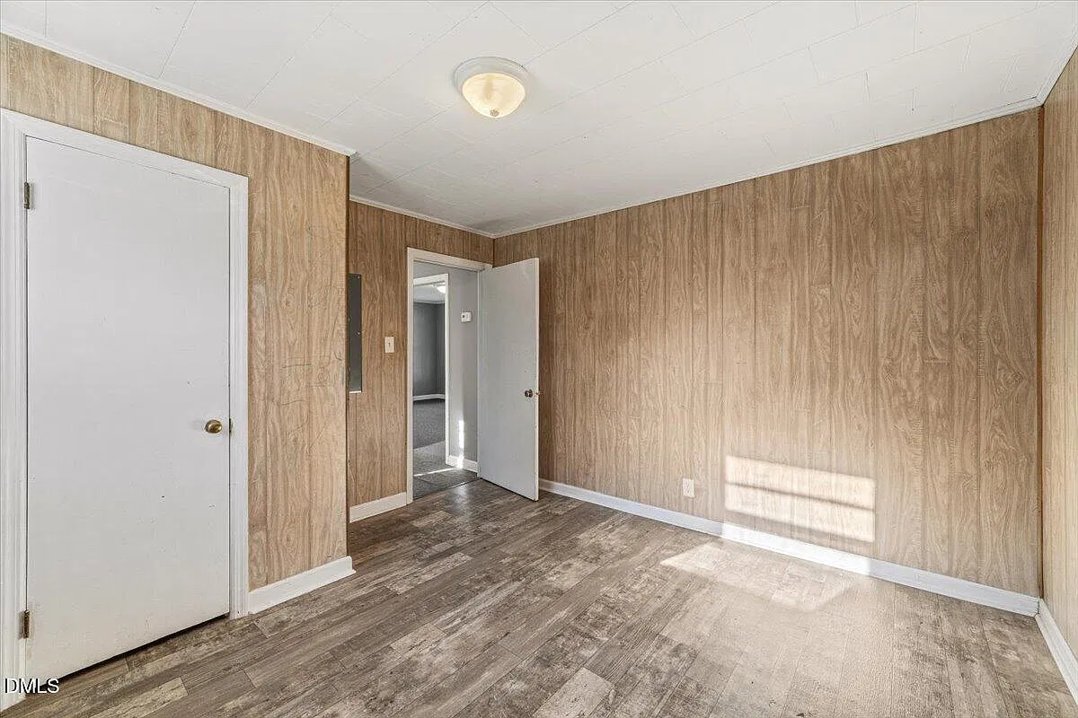 3 bed, 1.0 bath, 1210 sqft, $1,495 — Photo 4