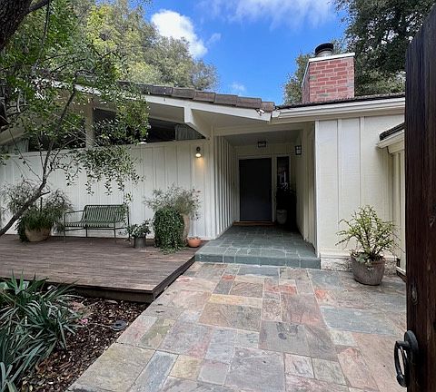 Entry Courtyard