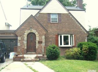 15422 9th Ave, Whitestone, NY 11357