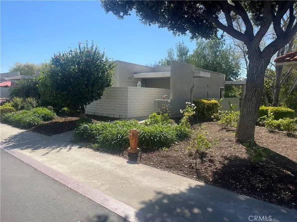2189 Via Mariposa E Unit R, Laguna Woods, CA 92637