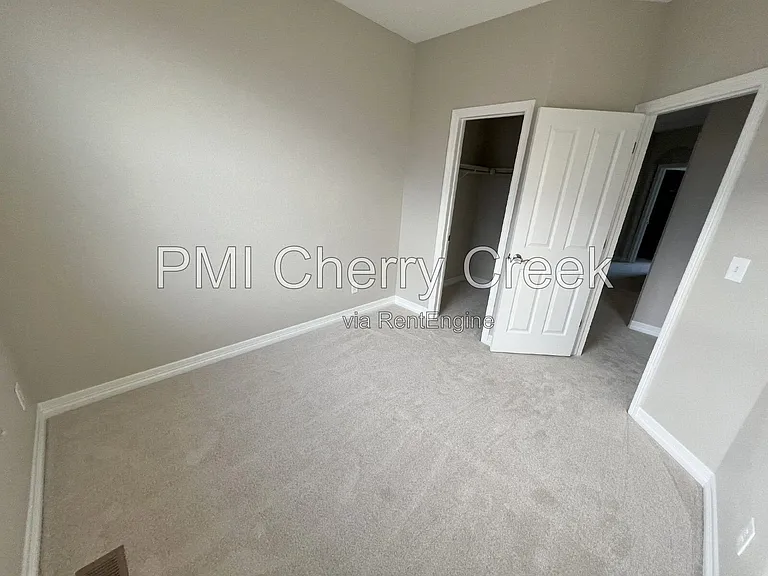 9256 Kornbrust Dr — Photo 39