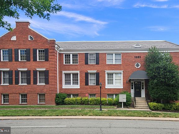 2nd image of 1251 E Abingdon Dr APT 1122
