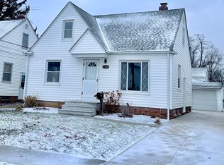 1560 Douglas Rd, Wickliffe, OH 44092