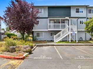 8823 Holly Dr APT C205, Everett, WA