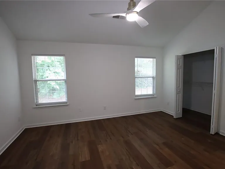 2256 Dresden Grn NW — Photo 15